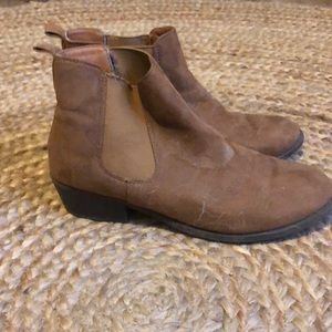 Brown Chelsea Boots